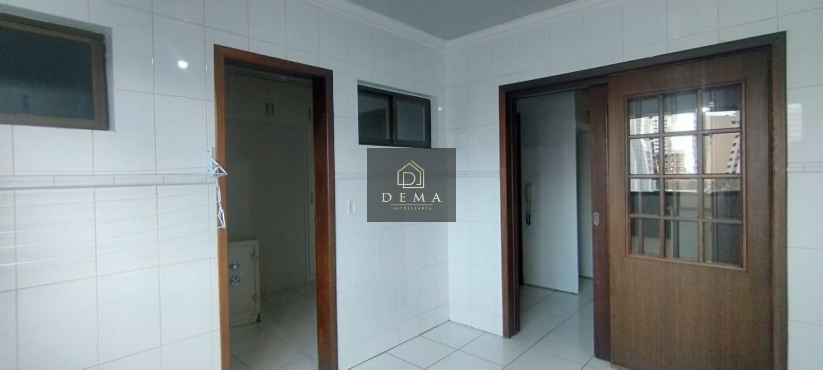 Apartamento à venda com 2 quartos, 115m² - Foto 11