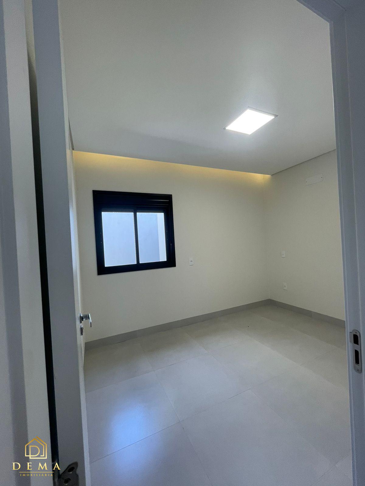 Casa à venda com 2 quartos, 101m² - Foto 13