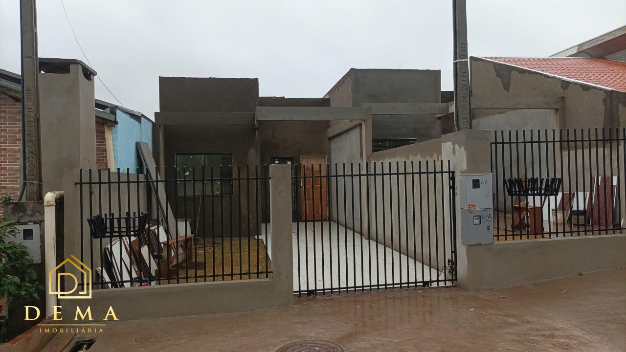 Casa à venda com 2 quartos, 50m² - Foto 2