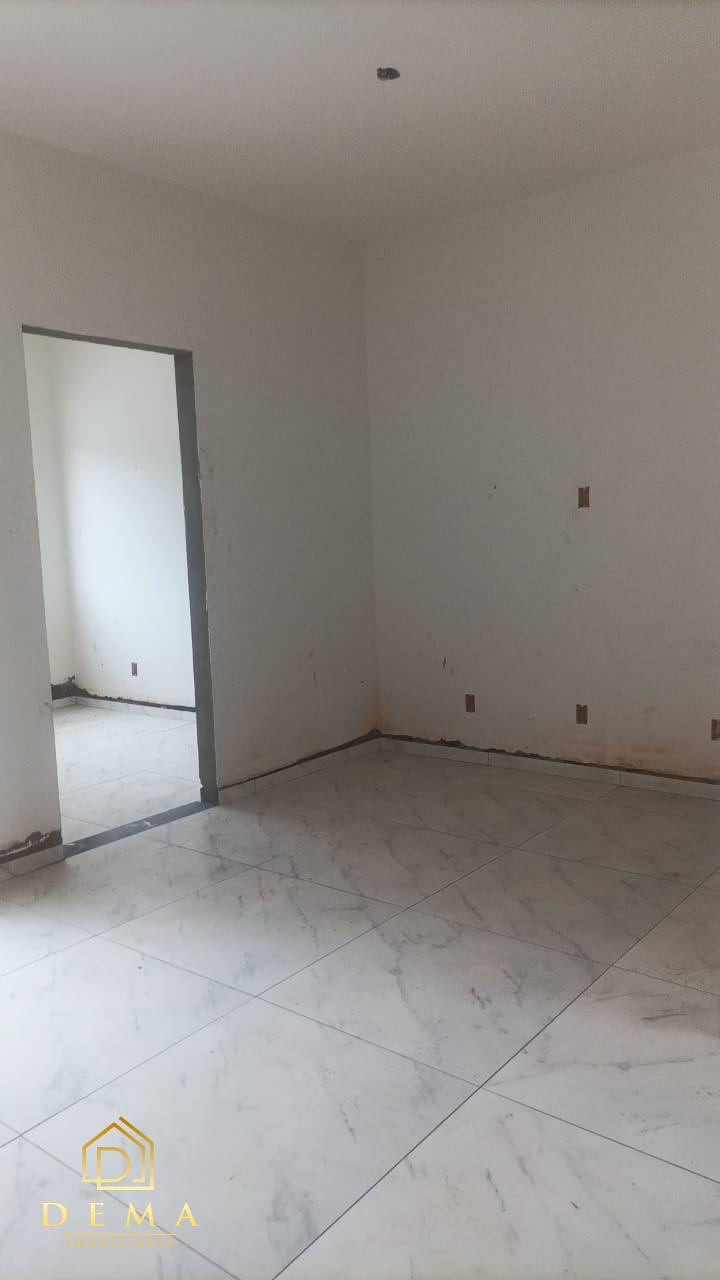 Casa à venda com 2 quartos, 50m² - Foto 5