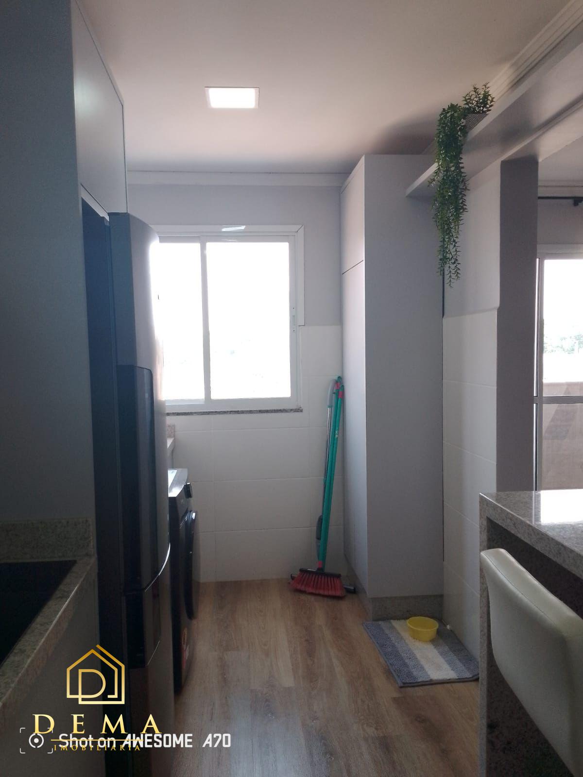 Apartamento à venda com 2 quartos, 68m² - Foto 9