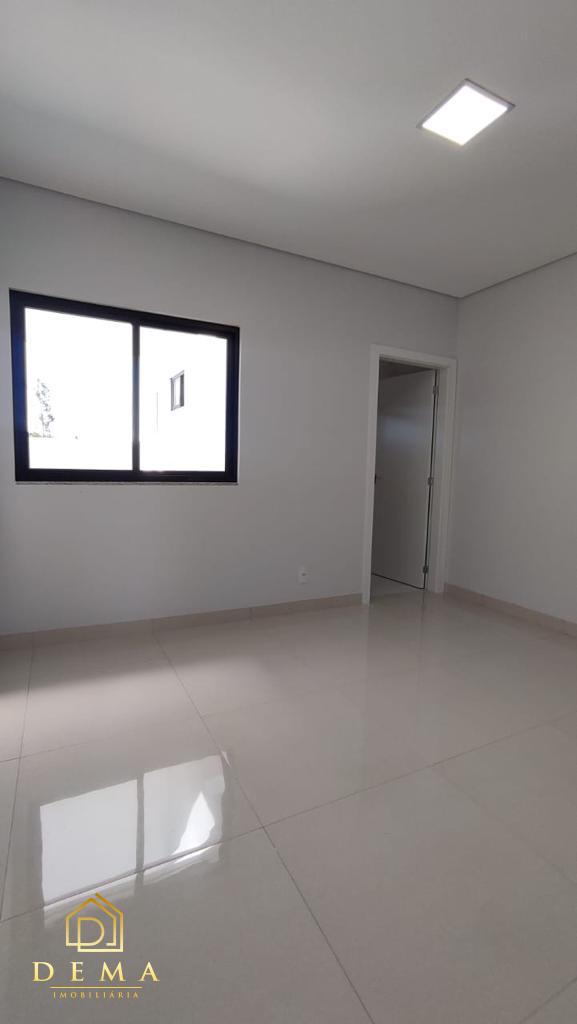 Casa à venda com 2 quartos, 108m² - Foto 6