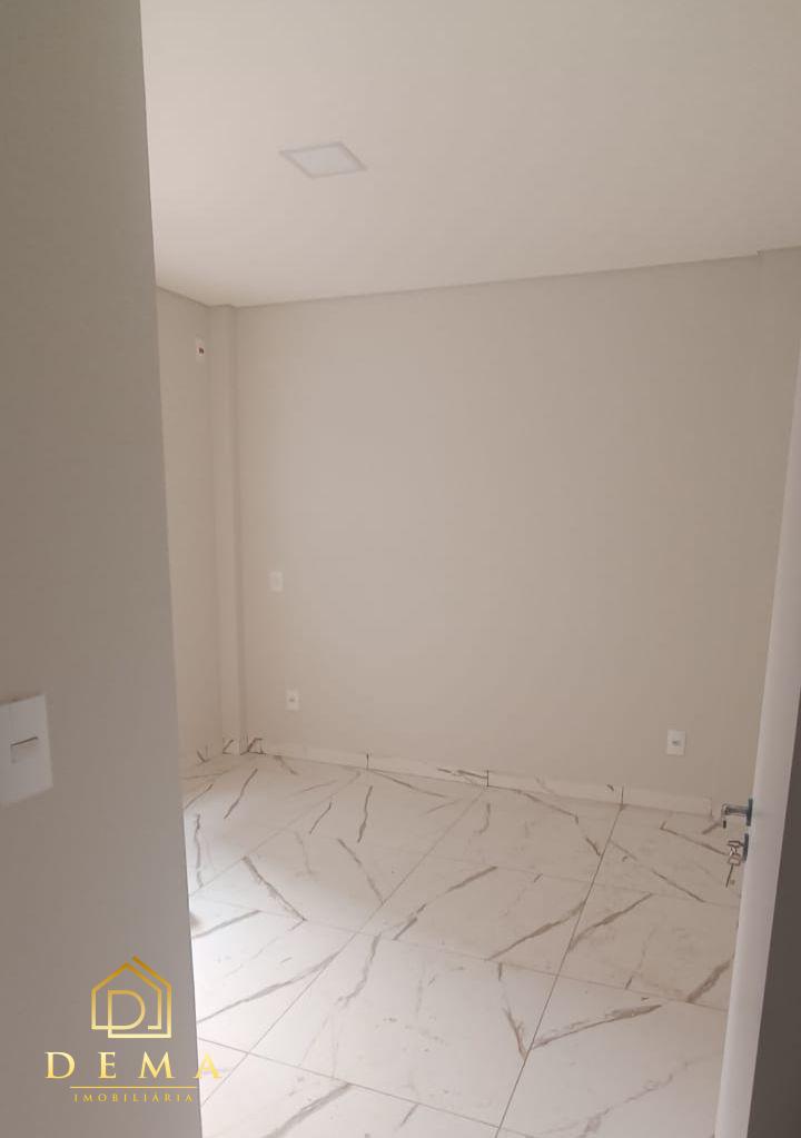 Apartamento para alugar com 2 quartos, 70m² - Foto 4