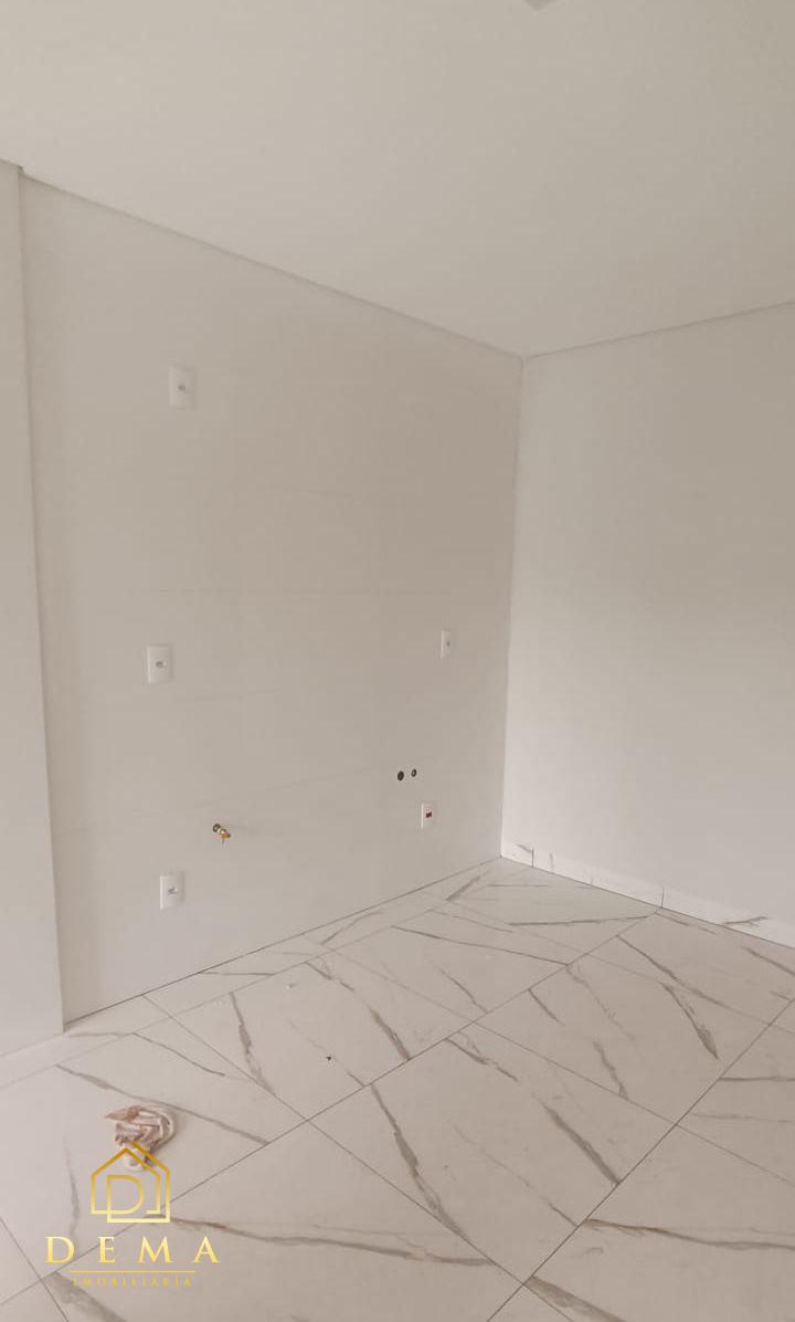 Apartamento para alugar com 2 quartos, 70m² - Foto 8