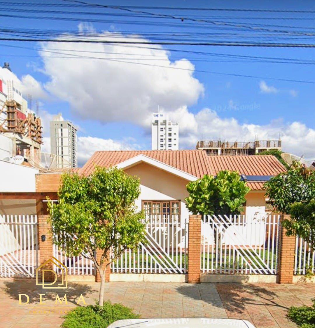 Casa à venda com 1 quarto, 131m² - Foto 1