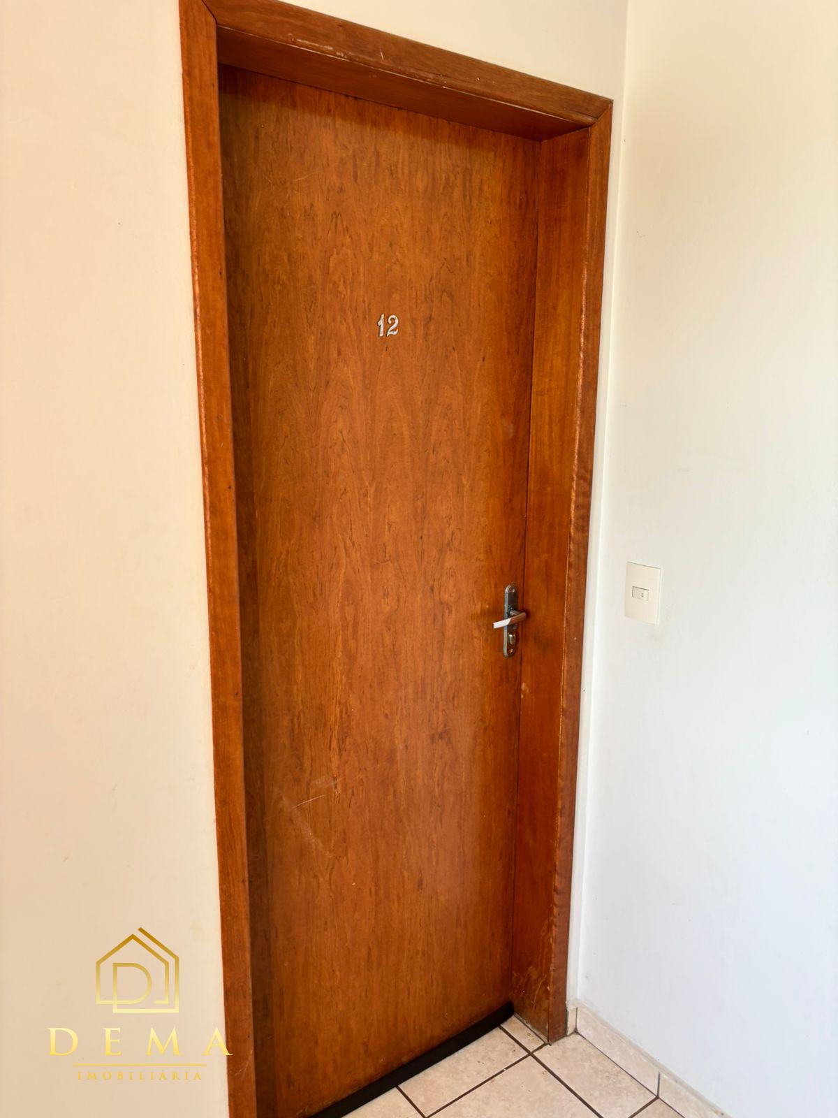 Apartamento à venda com 2 quartos, 61m² - Foto 4