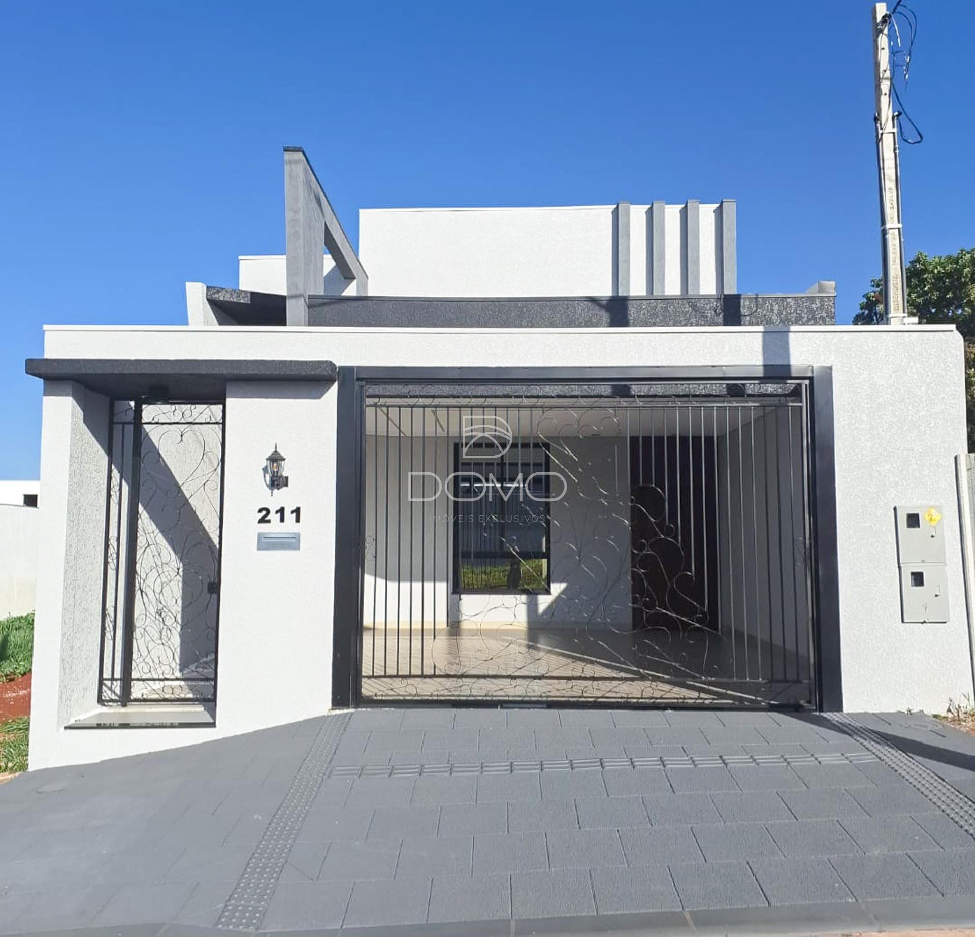 Casa com 1 suíte e 2 demisuítes, terraço e piscina, CASCAVEL - PR
