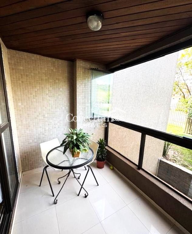 Apartamento com 3 dormitórios  1 suíte  à venda, em Vila Izabe...