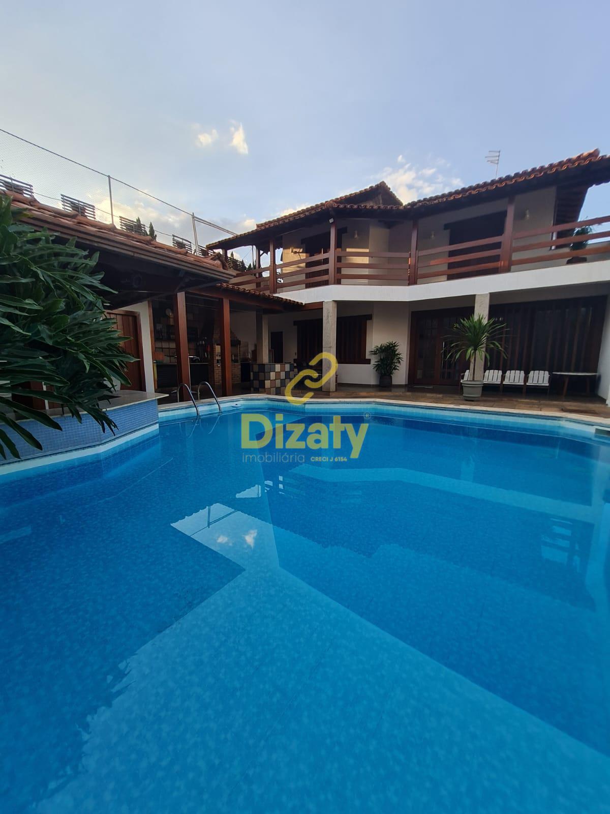 Casa com 2 pavimentos no bairro Mangabeiras, espao gourmet, sauna, piscina...
