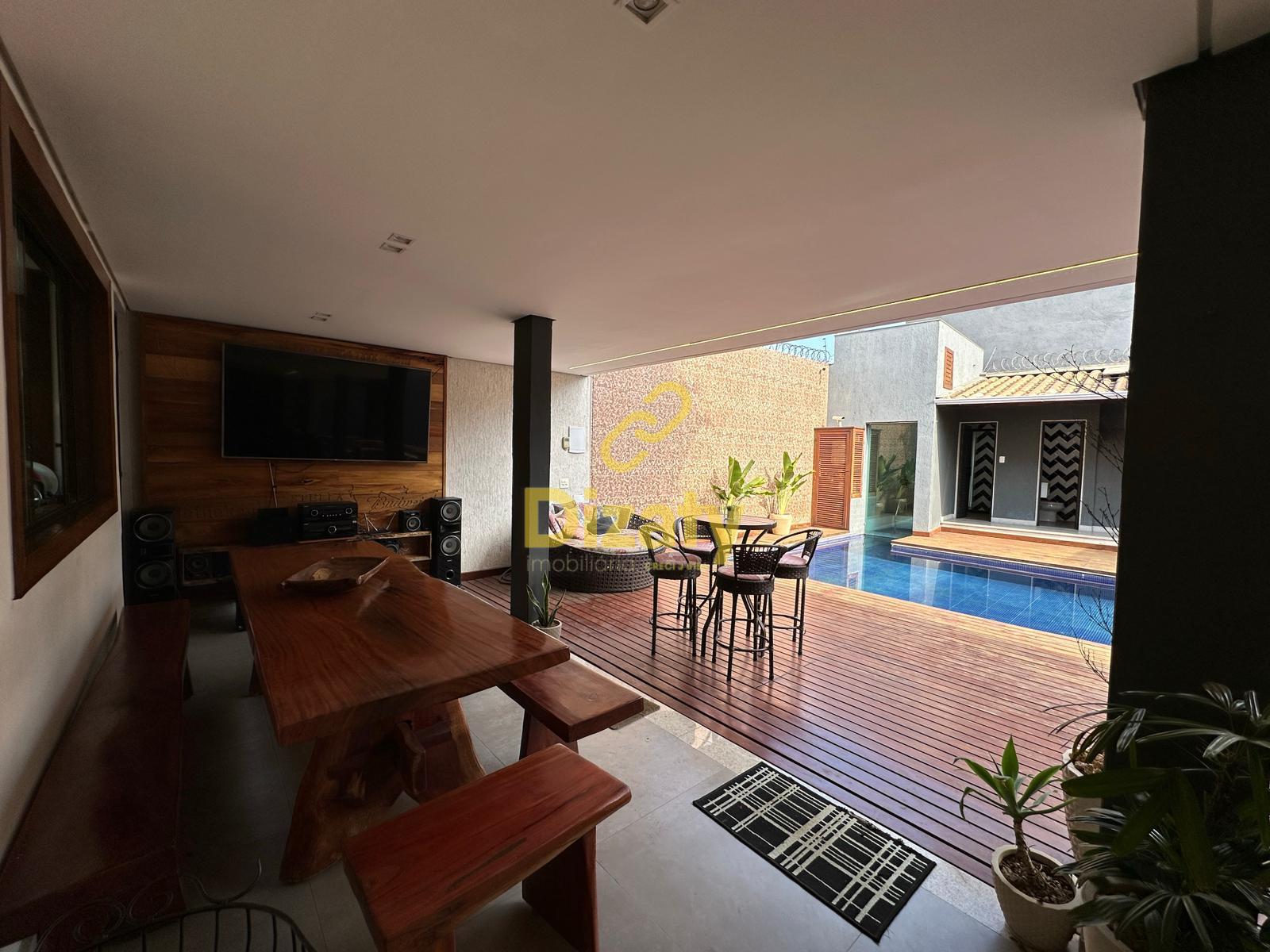 Casa à venda com 4 quartos, 550m² - Foto 35