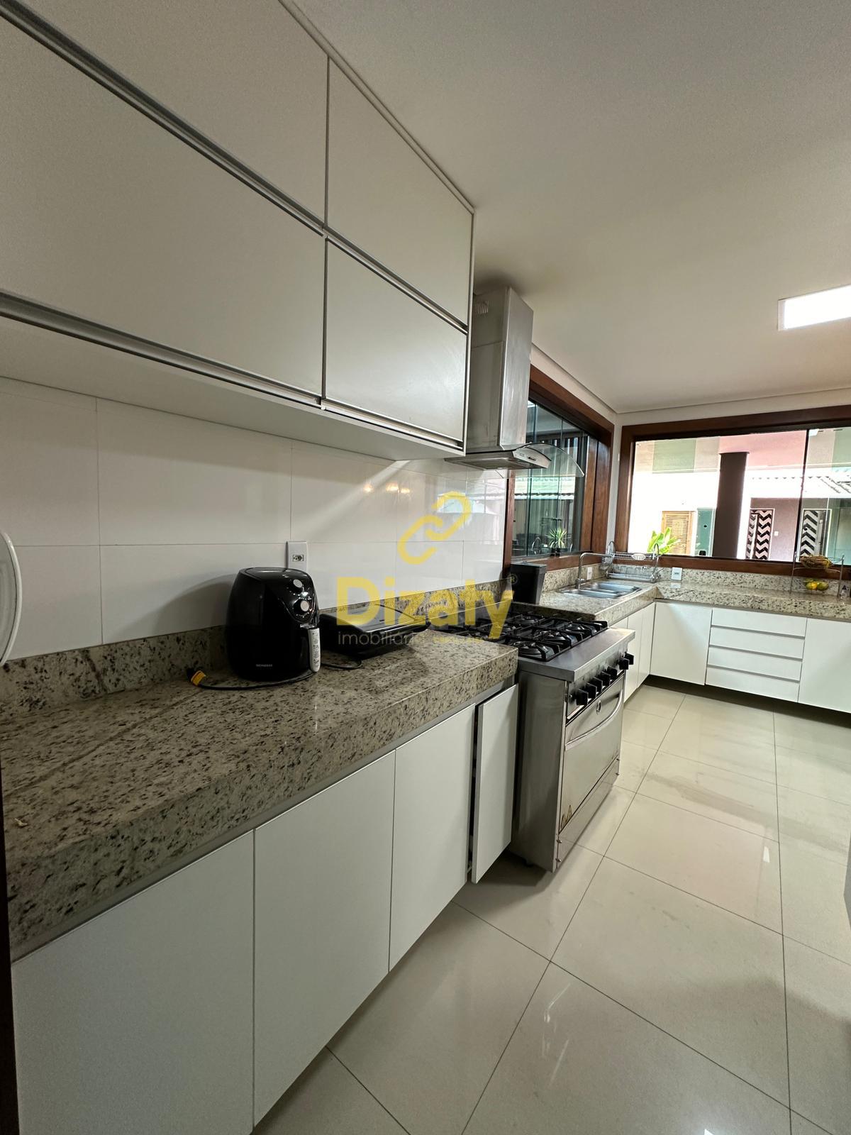 Casa à venda com 4 quartos, 550m² - Foto 41