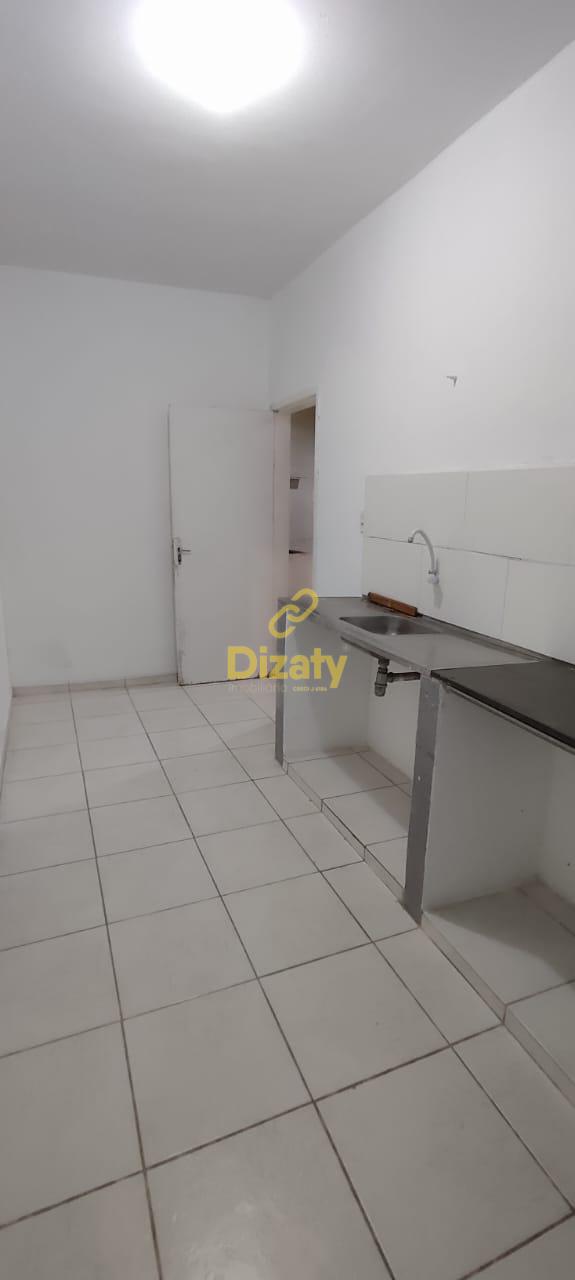 Casa à venda com 2 quartos, 360m² - Foto 13