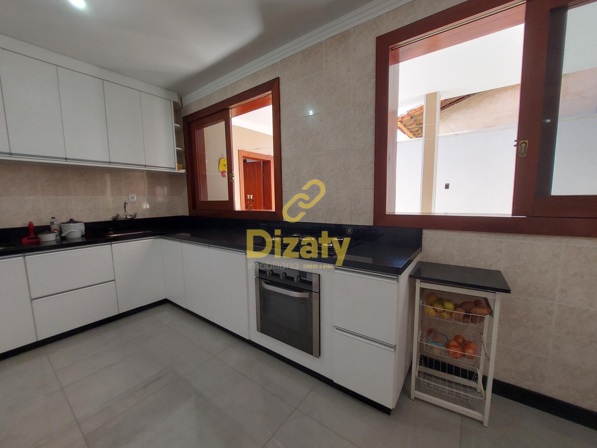 Casa à venda com 6 quartos, 360m² - Foto 24