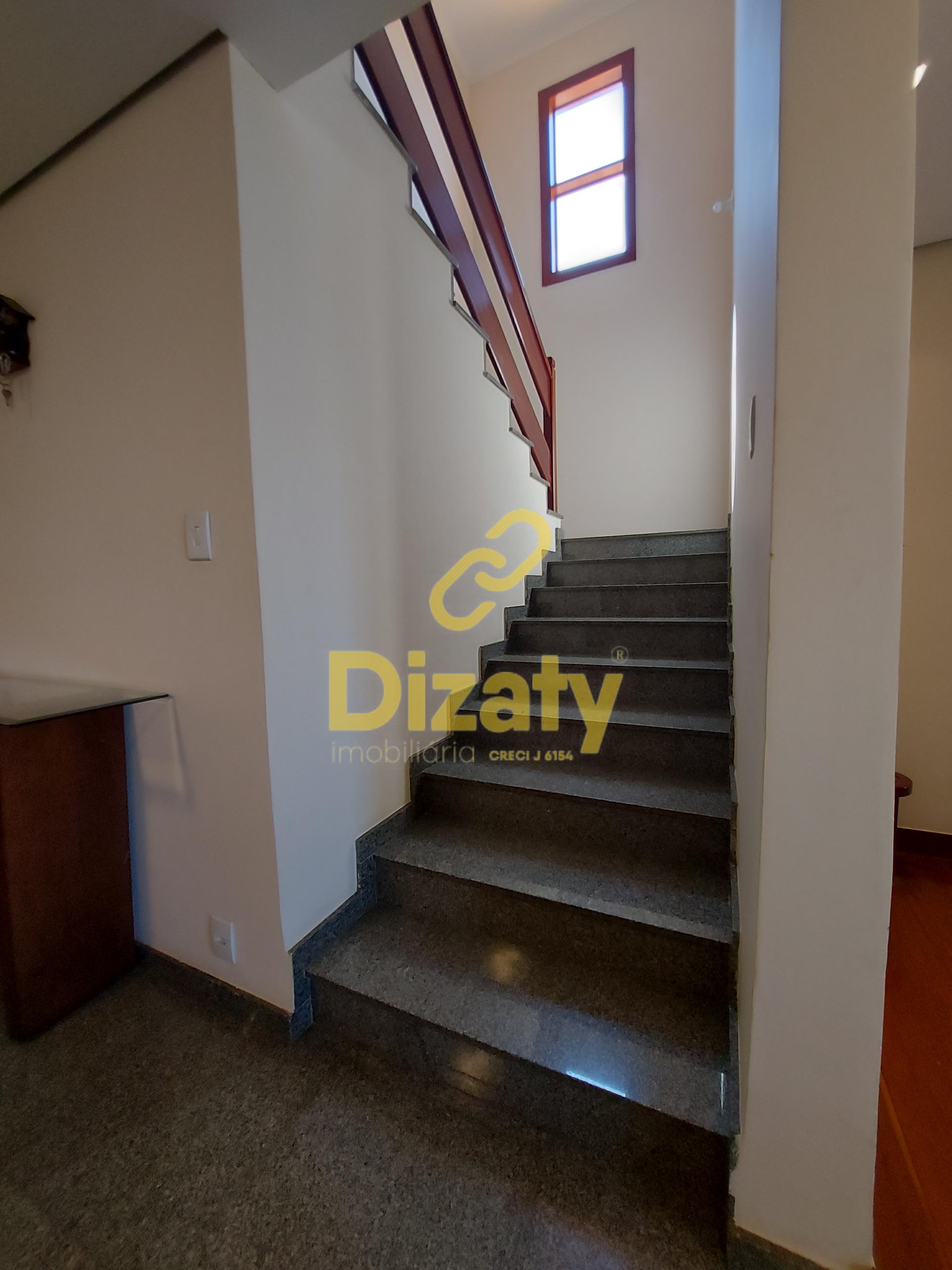 Casa à venda com 6 quartos, 360m² - Foto 35