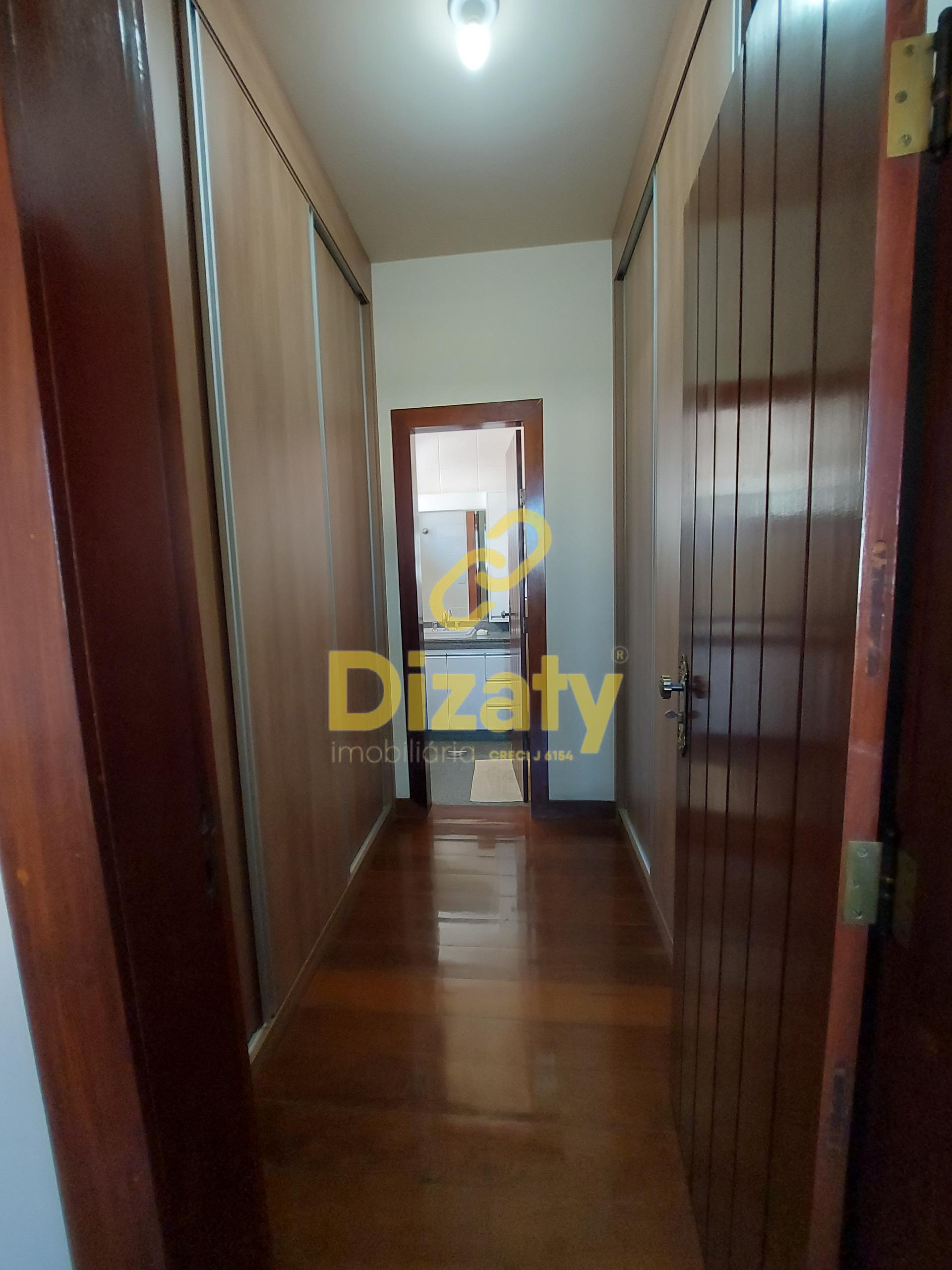 Casa à venda com 6 quartos, 360m² - Foto 40