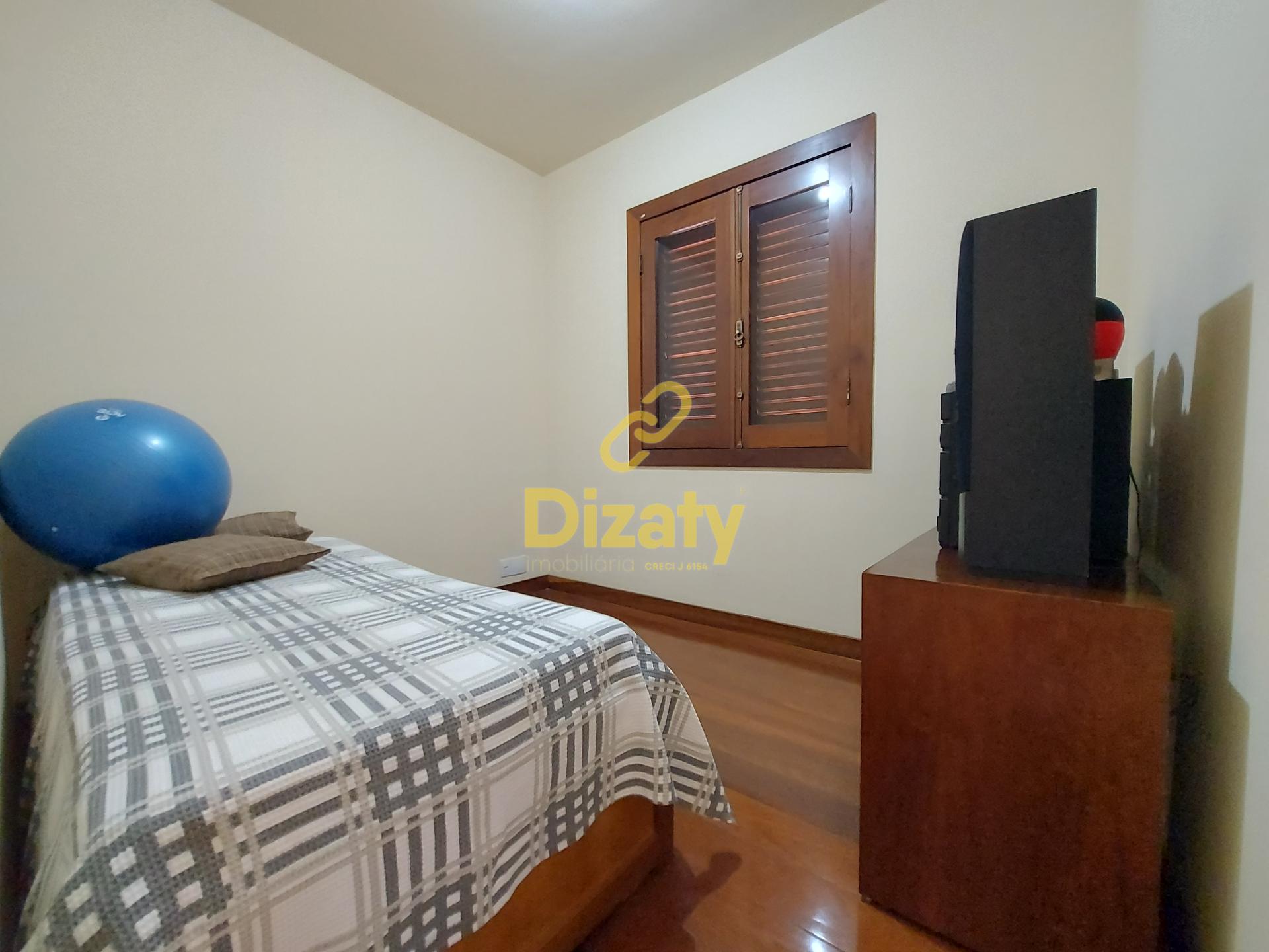 Casa à venda com 6 quartos, 360m² - Foto 48