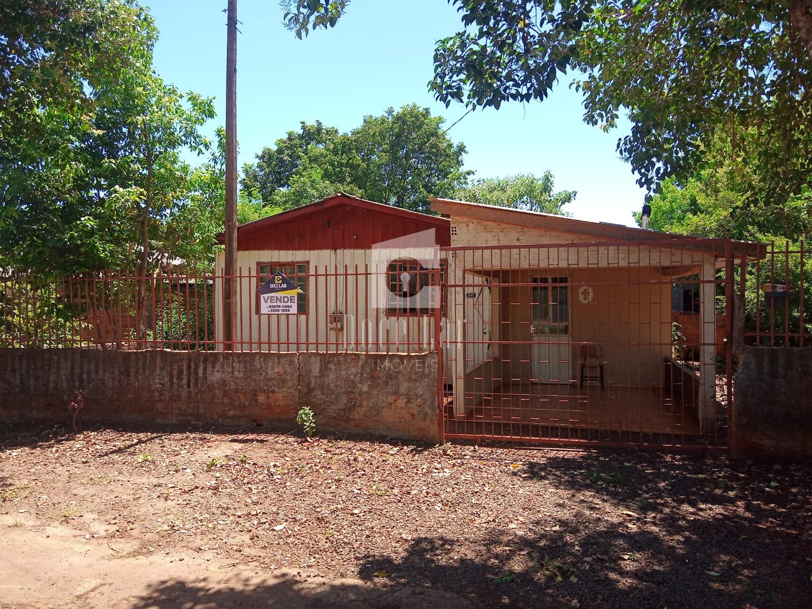 Casa à venda próxima à UPA, Bairro Sagrada Familia, DOIS VIZINHOS - PR