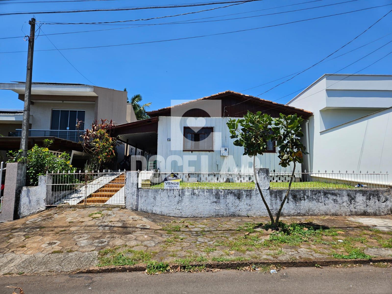 Casa para venda próxima ao Corpo de Bombeiros Centro Norte, DO...