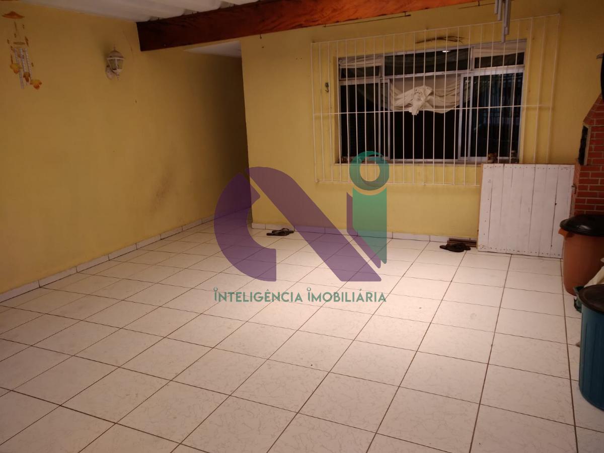 Casa térrea 3 dorms com 1 suíte e 2 vagas cobertas para | Jard...