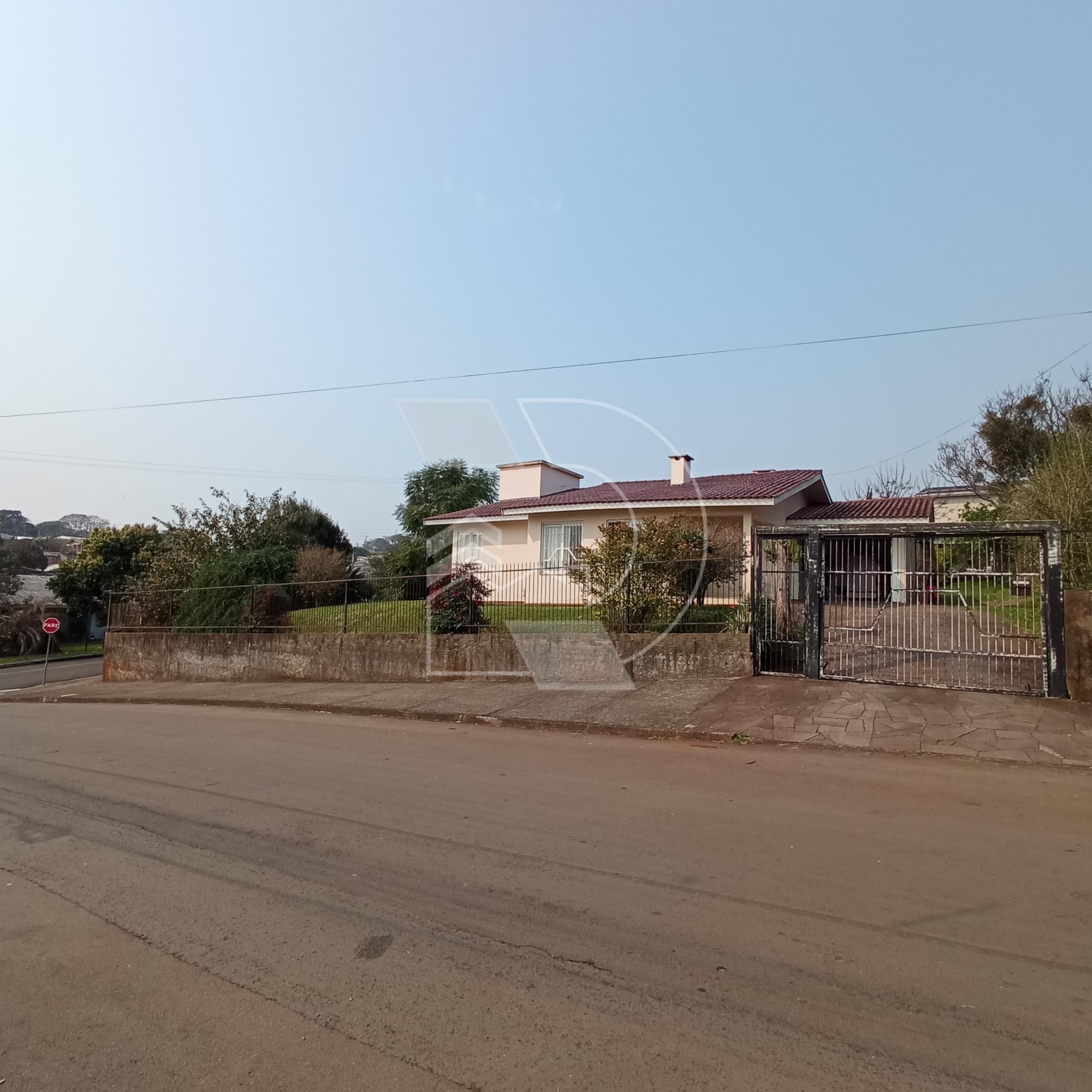 Casa à venda, Dona Júlia, casa com terreno amplo, PASSO FUNDO ...