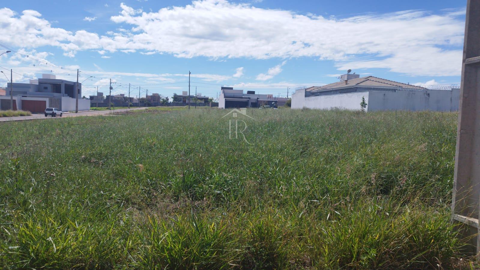 4 terrenos Localizados no Bairro California Gardem II, com otima localização.