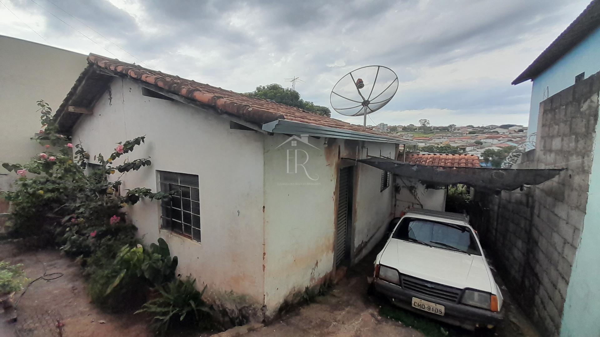 2 casas num terreno à venda, JARDIM PLANALTO, SAO SEBASTIAO DO PARAISO - MG