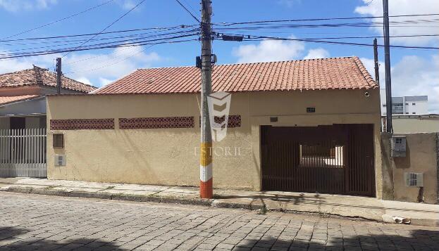 Casa à locação e venda, Vila Tres Marias, AVARE - SP