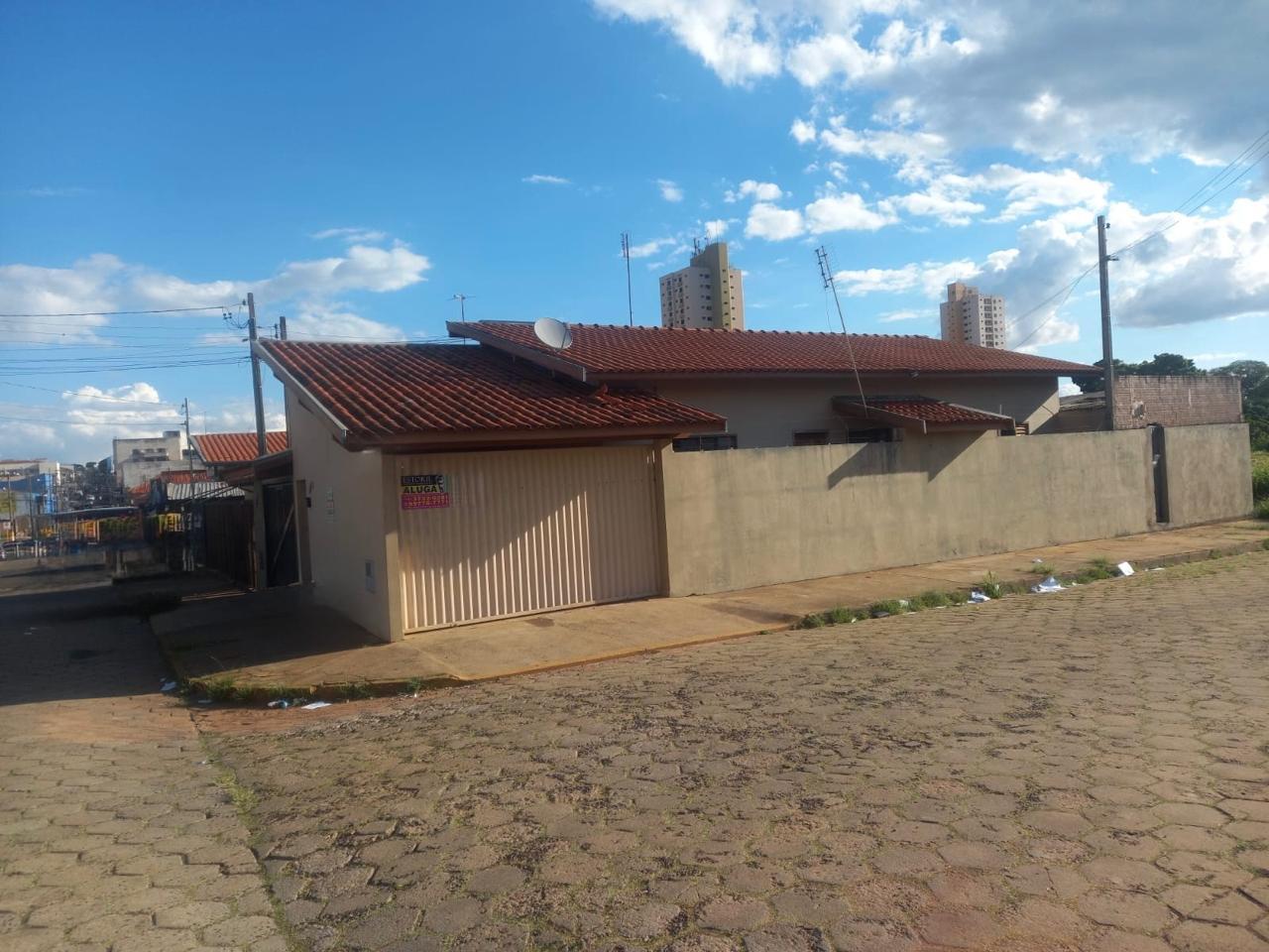 CASA PARA LOCAÇÃO