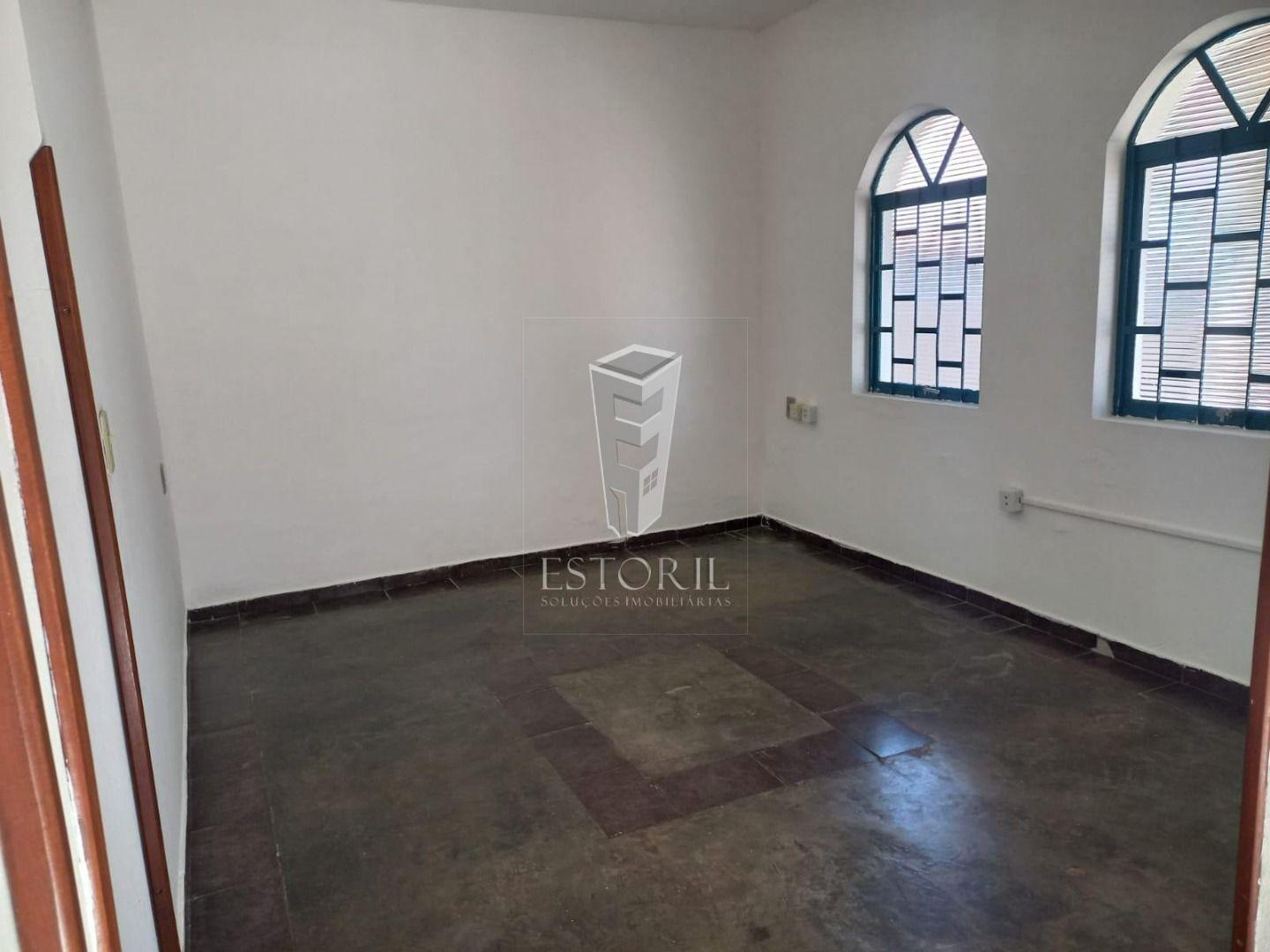 Casa à venda com 2 quartos, 270m² - Foto 2