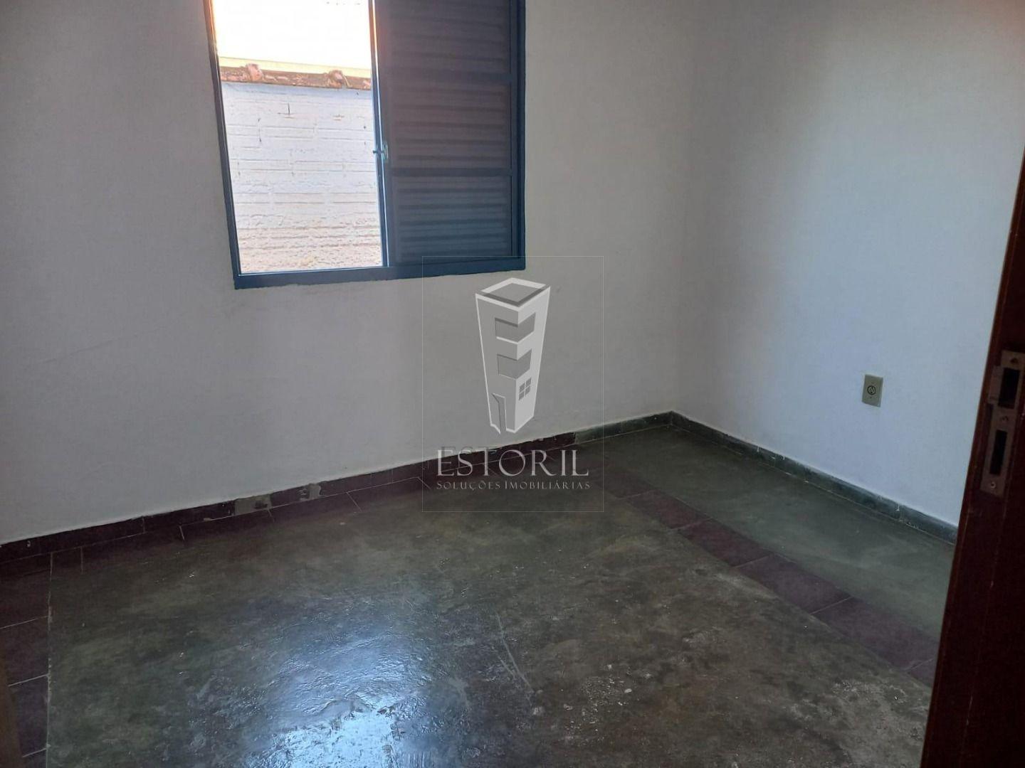 Casa à venda com 2 quartos, 270m² - Foto 5