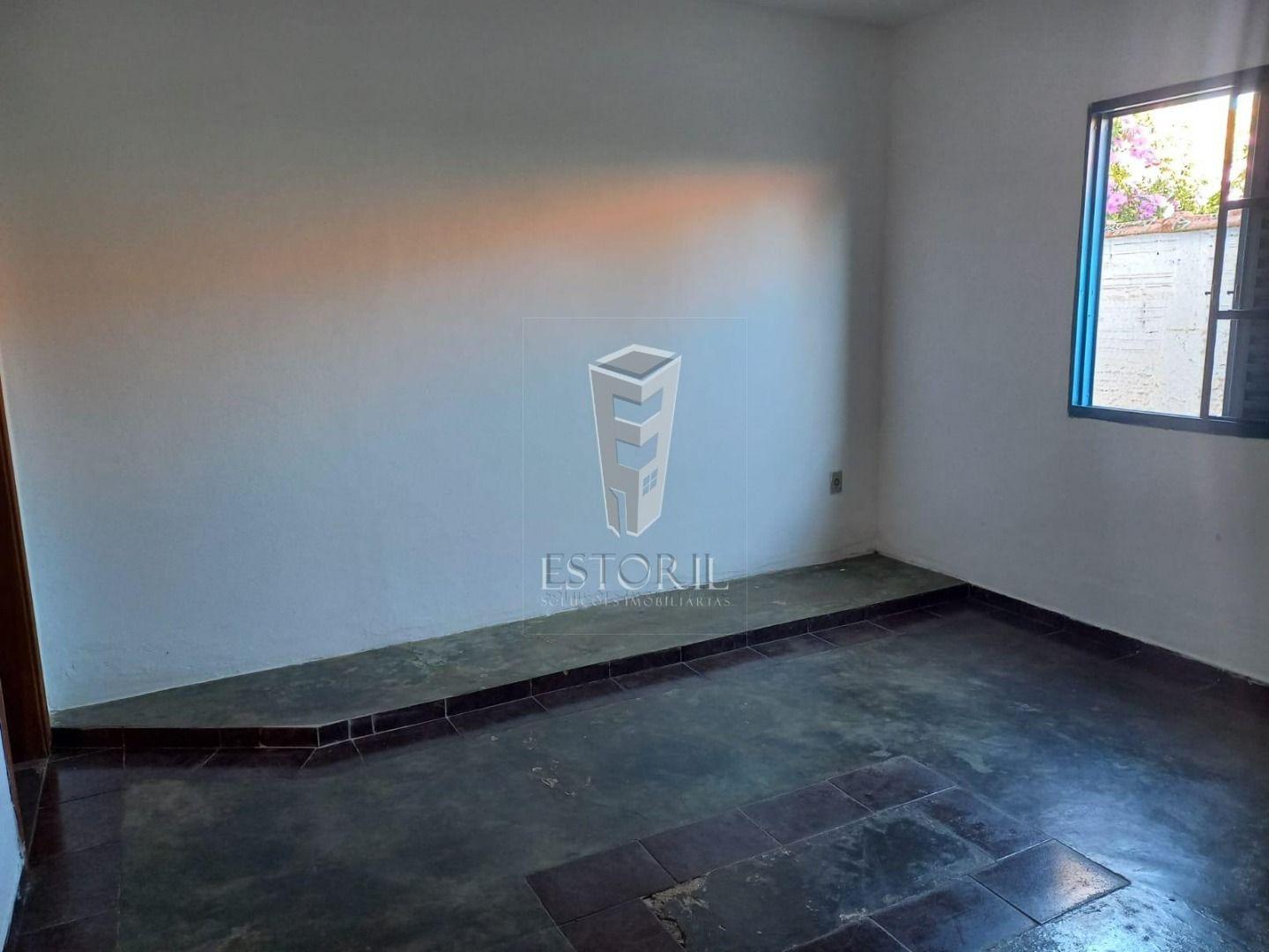 Casa à venda com 2 quartos, 270m² - Foto 6