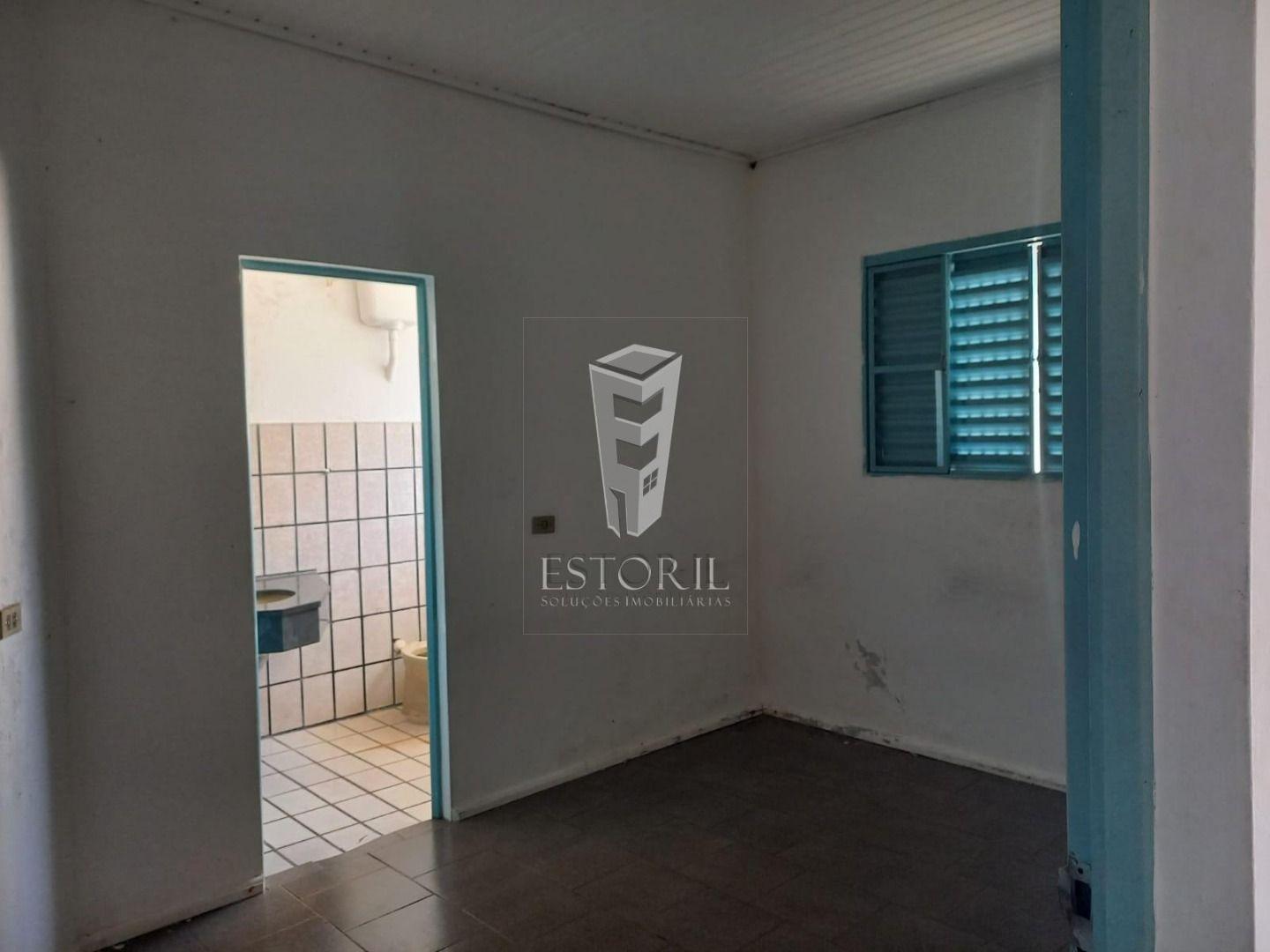 Casa à venda com 2 quartos, 270m² - Foto 11