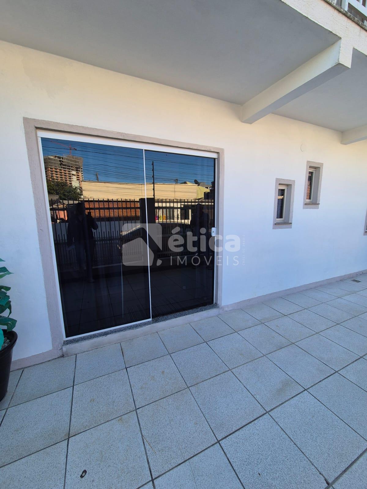 Sala Comercial para Locação no Centro de Itajaí  Ótima Localiz...