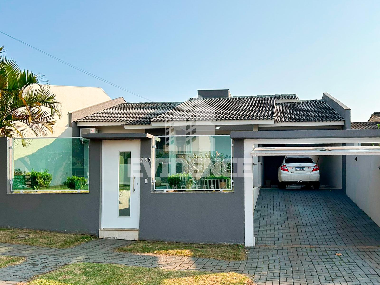 CASA À VENDA LOCALIZADA NO BAIRRO FRARON