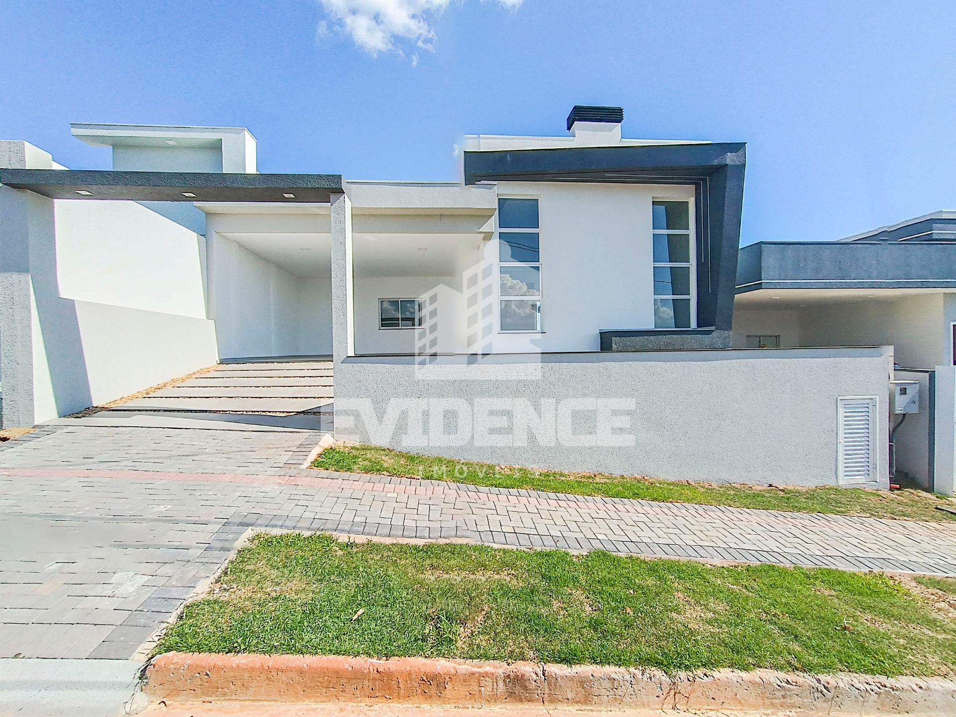 CASA TÉRREA À VENDA LOCALIZADA NO BAIRRO FRARON