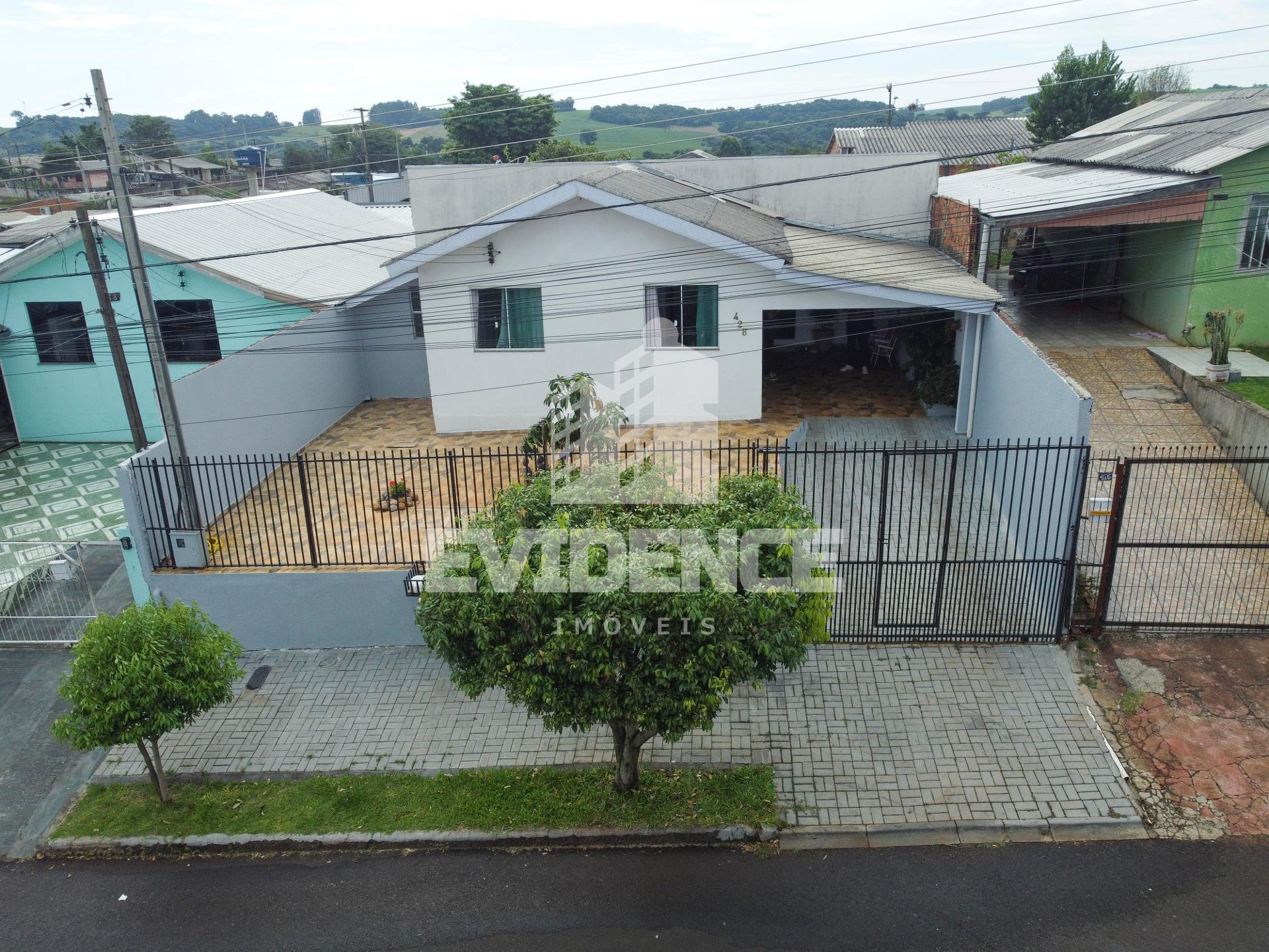CASA À VENDA LOCALIZADA NO BAIRRO NOVO HORIZONTE