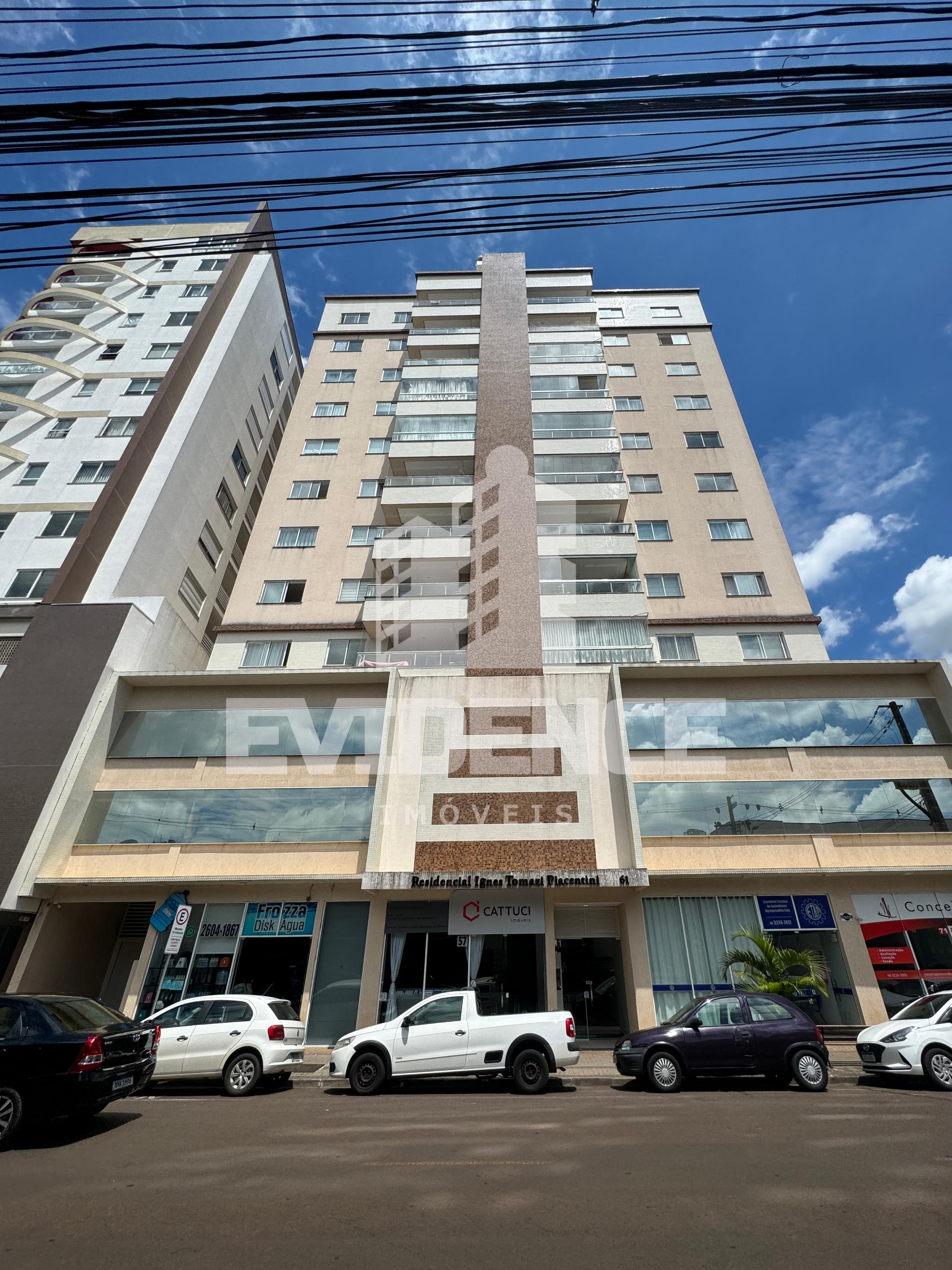 APARTAMENTO À VENDA LOCALIZADO NO CENTRO