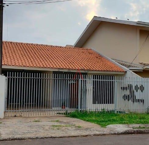 Excelente casa à venda na VILA CARLI, próxima a Usina Seven, GUARAPUAVA - PR