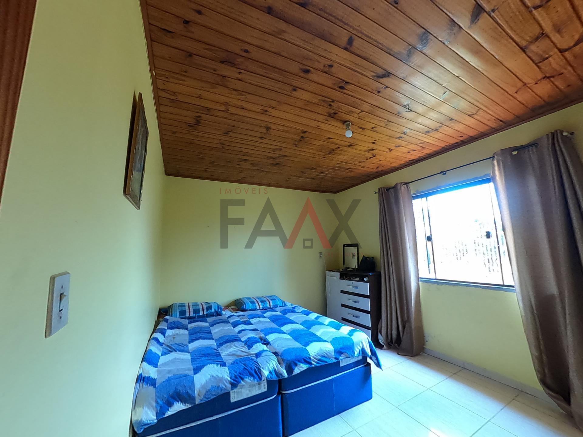 Casa à venda com 6 quartos, 246m² - Foto 14