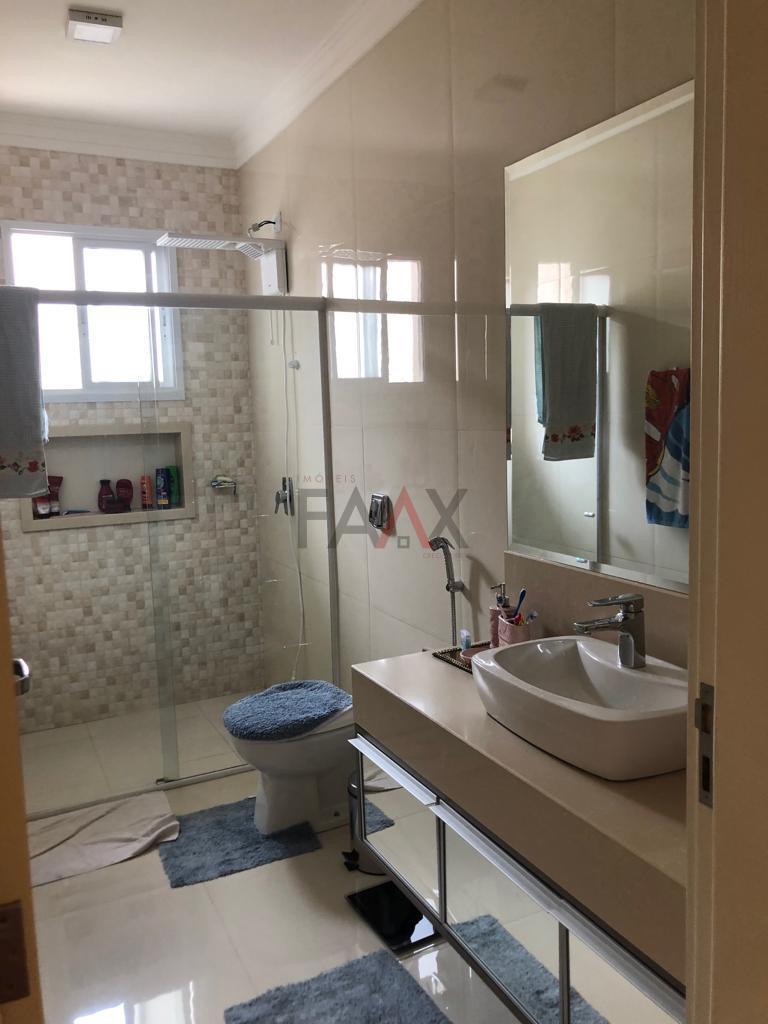 Casa à venda com 2 quartos, 350m² - Foto 17