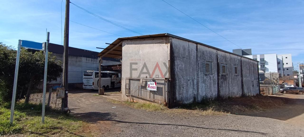 Depósito-Galpão-Armazém à venda com 2 quartos, 300m² - Foto 3