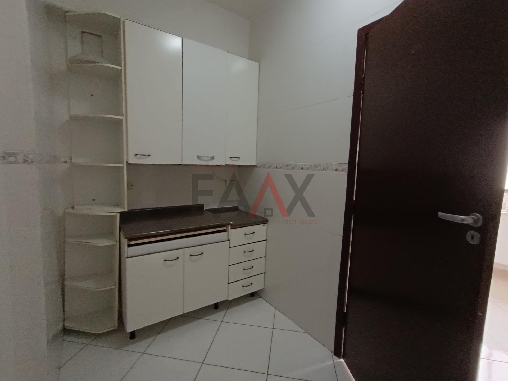 Apartamento para alugar com 2 quartos, 147m² - Foto 7