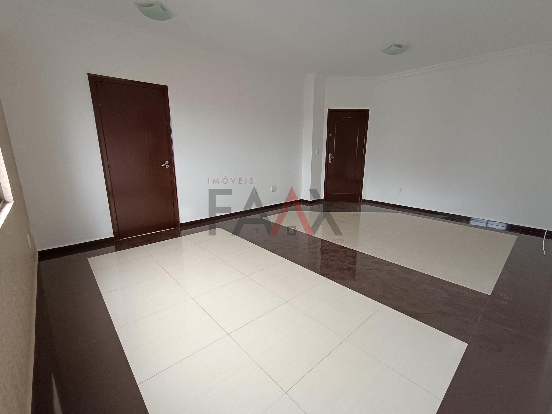 Apartamento para alugar com 2 quartos, 147m² - Foto 3