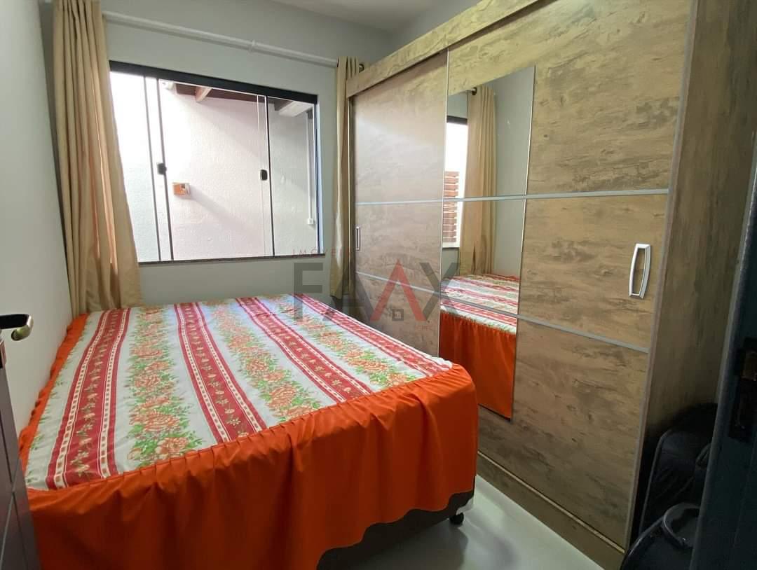 Casa à venda com 2 quartos, 65m² - Foto 8