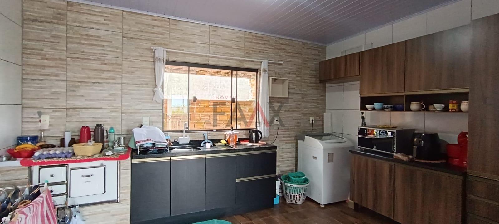 Casa à venda com 2 quartos, 256m² - Foto 4