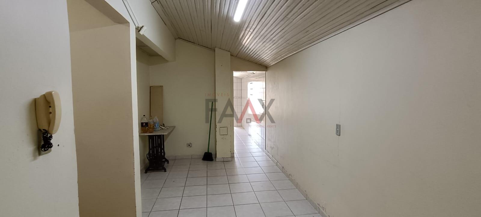 Casa à venda com 4 quartos, 172m² - Foto 4