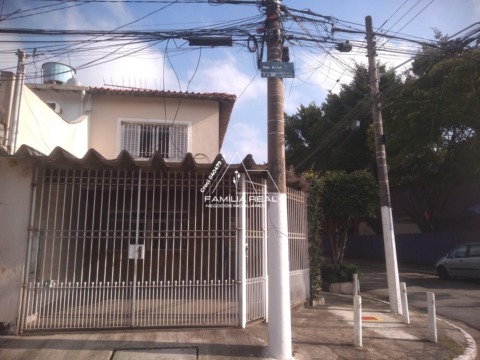 Sobrado c  3 Dorms, sendo 1 Suíte e 2 vgs à venda, J. ARICANDU...