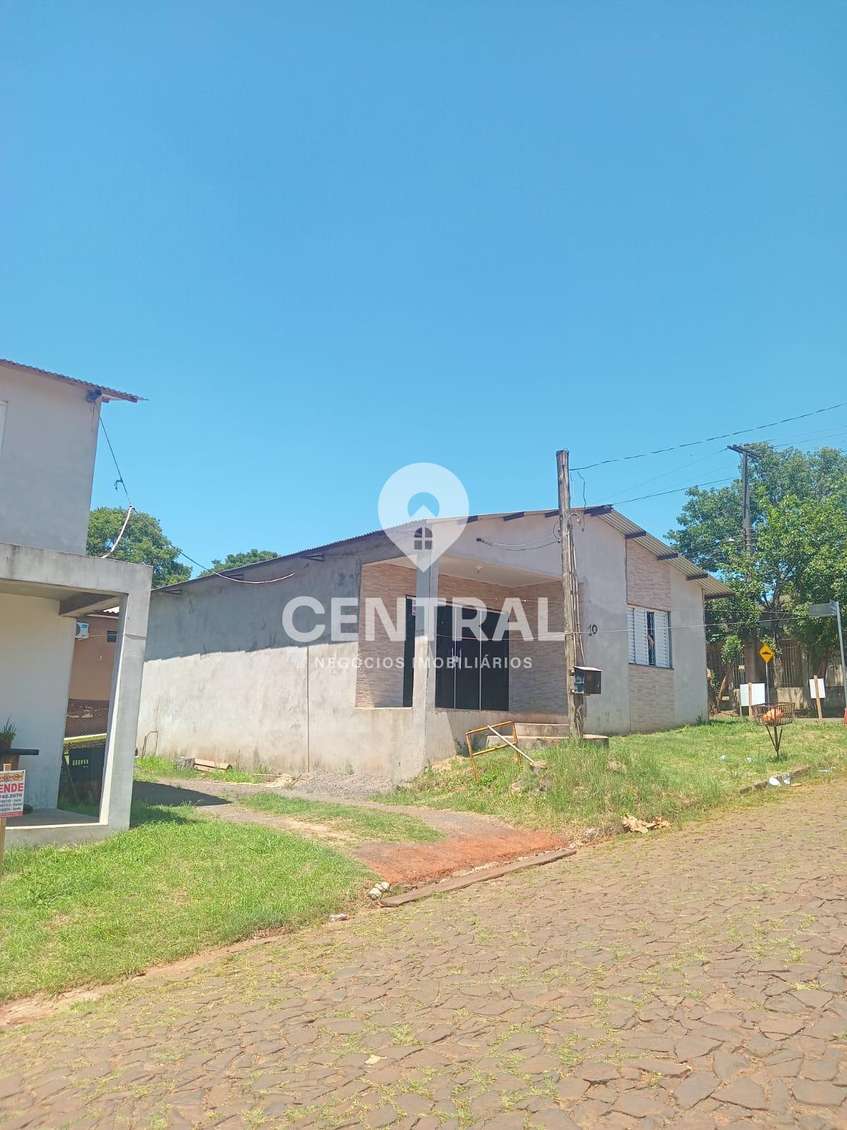 Vende-se Lindas Casas localizadas no bairro amaral, possui dua...