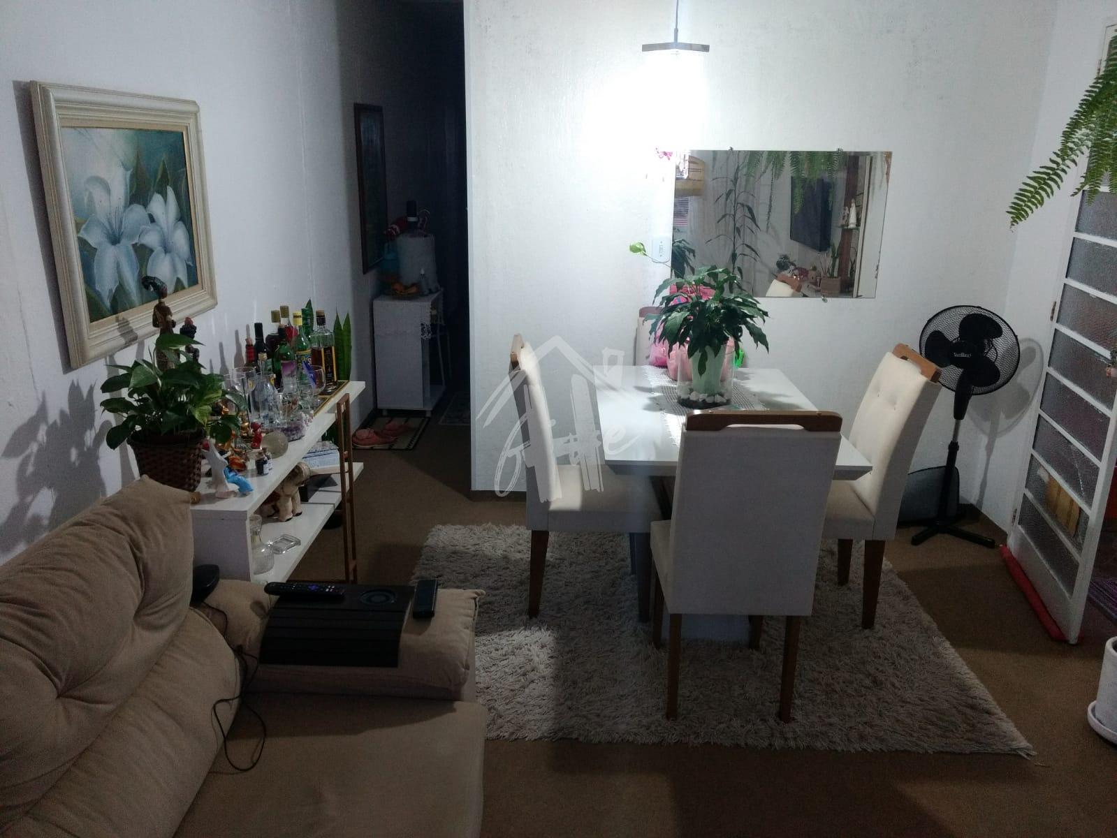 ?tima casa com 91m  localizada no Bairro Monte Alegre, Campo L...