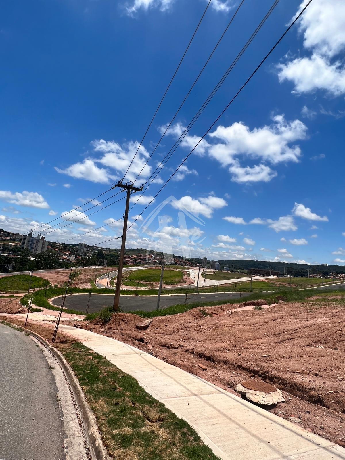 TERRENO A VENDA LOCALIZADO NO LOTEAMENTO RESERVA BELLANO EM  I...